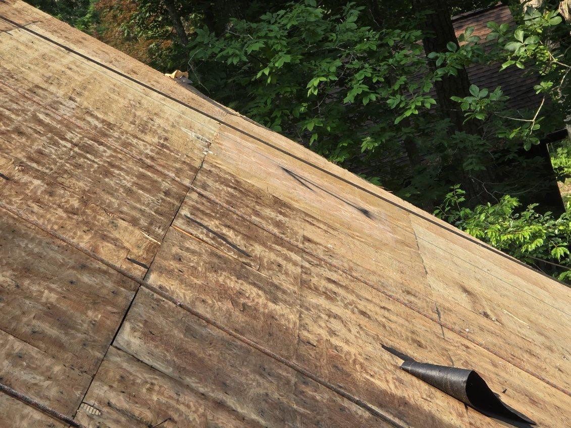 Ranch Home Roof Replacement: photo 3 of 6