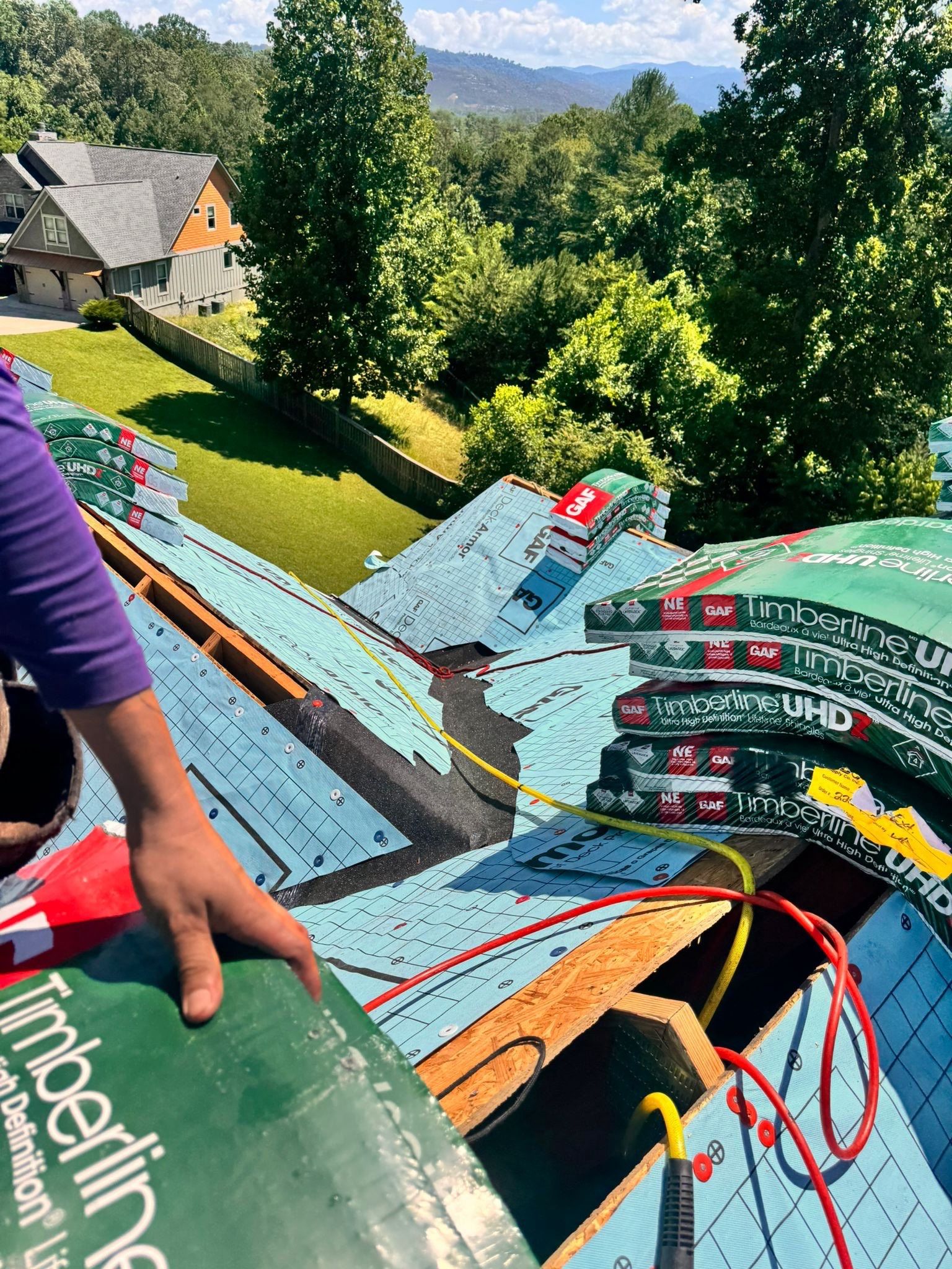 Roof Replacement & Gutter Guards: photo 6 of 9
