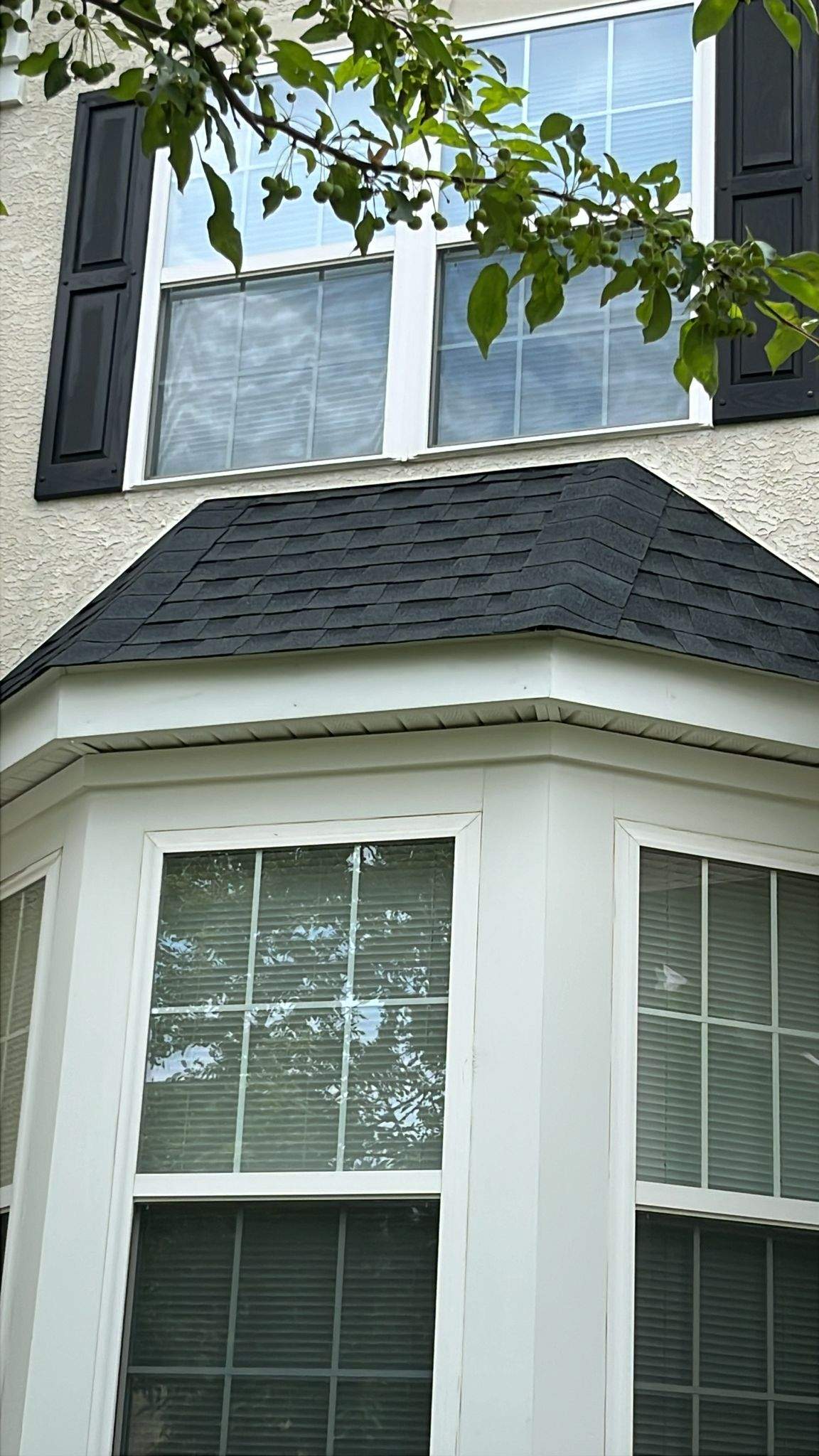 Colonial Home Roof Replacement: photo 7 of 12